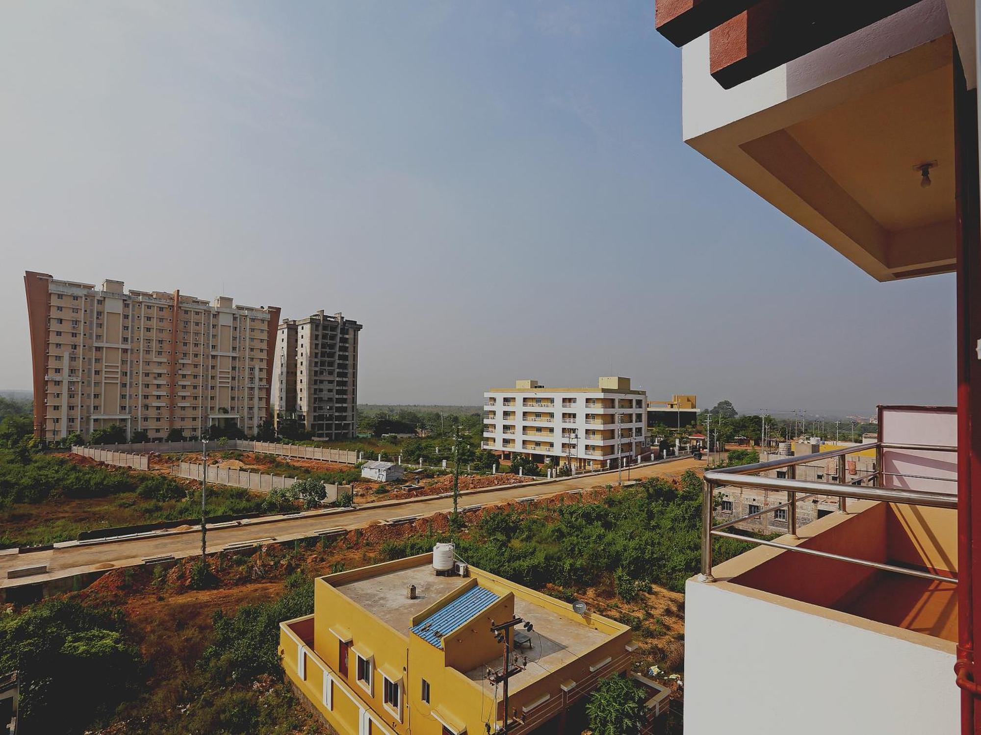 Oyo 17276 The Maple Tree Hotels Bhubaneswar Ngoại thất bức ảnh