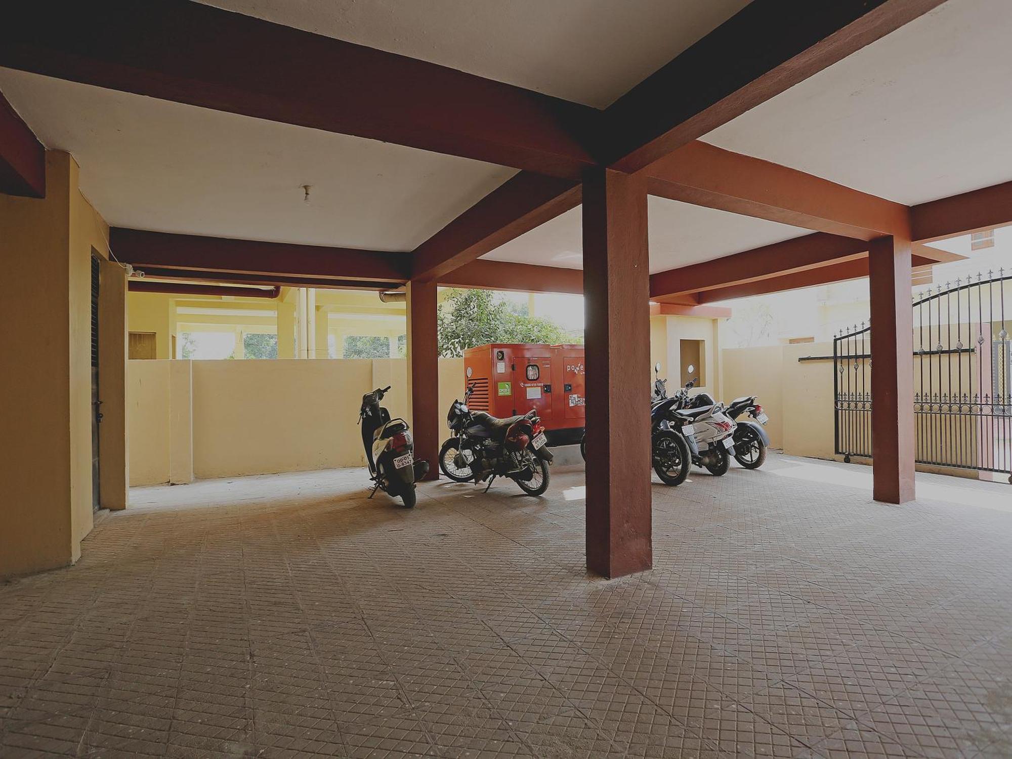 Oyo 17276 The Maple Tree Hotels Bhubaneswar Ngoại thất bức ảnh