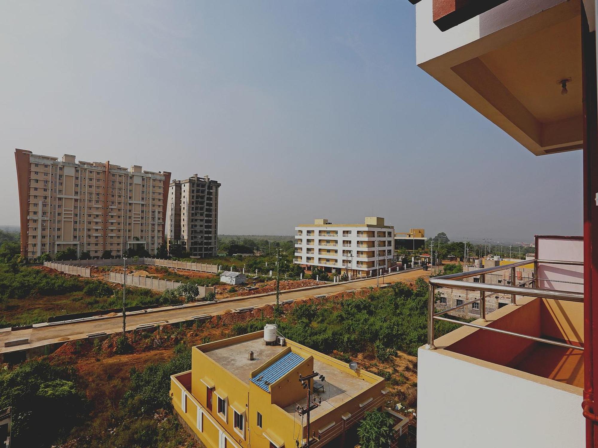 Oyo 17276 The Maple Tree Hotels Bhubaneswar Ngoại thất bức ảnh